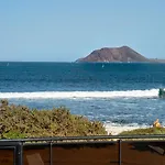 Villa Oasis Beachfront By Holidays