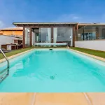 Villa Oasis Beachfront By Holidays Corralejo
