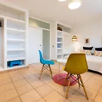 Villa Oasis Beachfront By Holidays *
