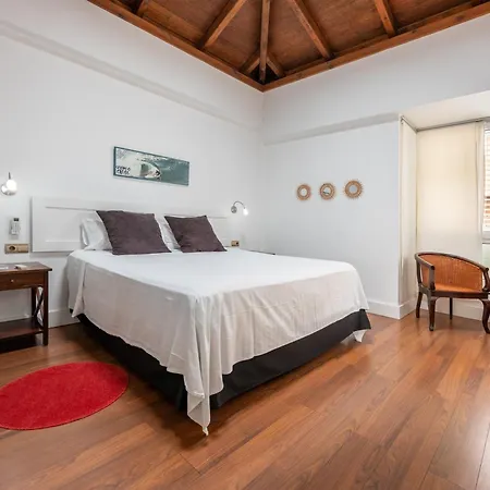 Вилла Oasis Beachfront By Holidays