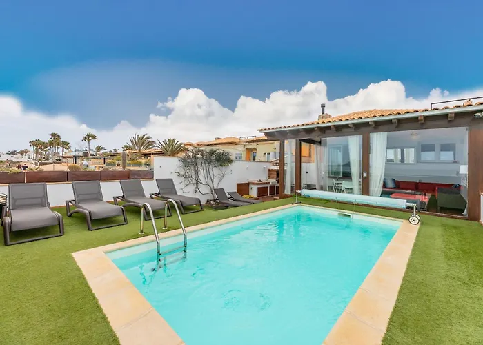 Oasis Beachfront By Holidays