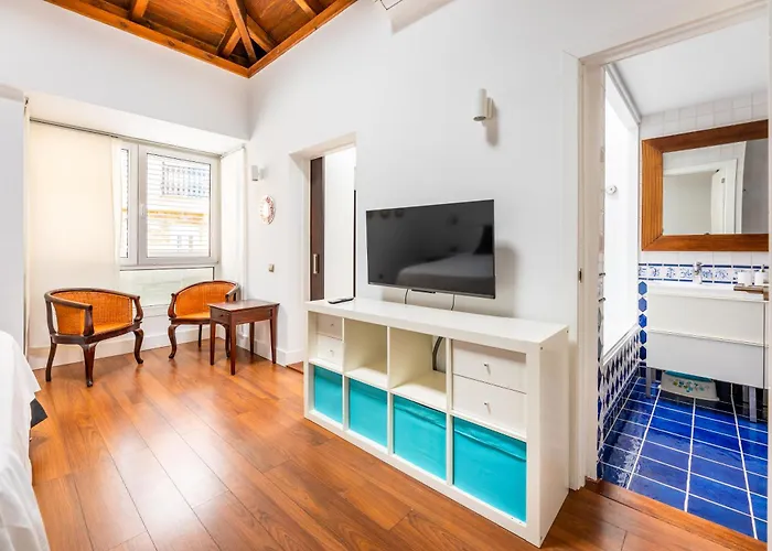 Oasis Beachfront By Holidays * Corralejo