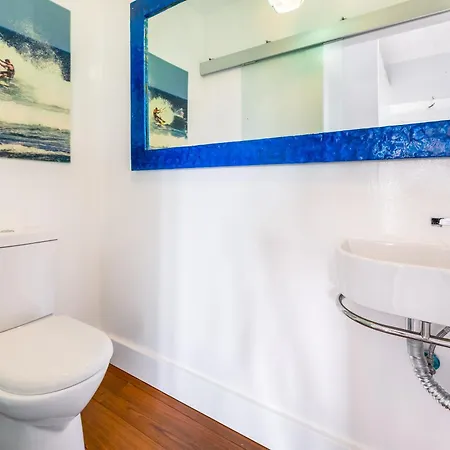 Villa Oasis Beachfront By Holidays *