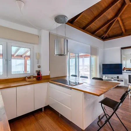 Villa Oasis Beachfront By Holidays *