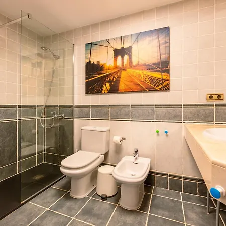 Oasis Beachfront By Holidays * Corralejo